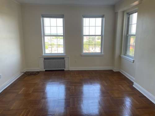 S Bed The Royal York Apartments 550