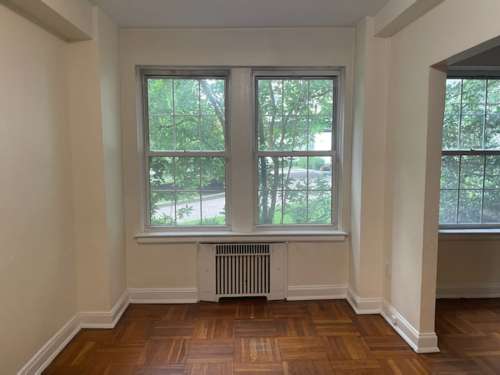 S Bed The Royal York Apartments 770