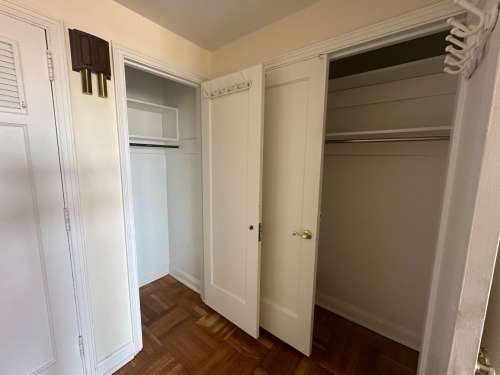 S Bed The Royal York Apartments 724