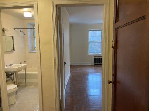 S Bed The Royal York Apartments 586