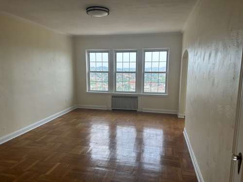 S Bed The Royal York Apartments 766