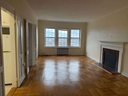 S Bed The Royal York Apartments 510