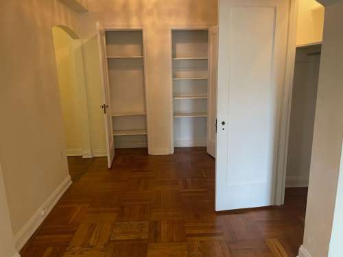 S Bed The Royal York Apartments 900