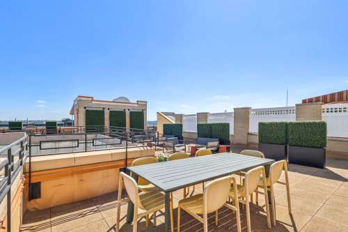 S Bed The Royal York Apartments 619