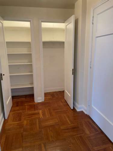 S Bed The Royal York Apartments 381