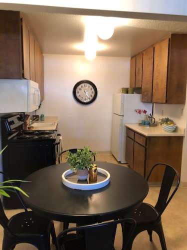 S Bed Viking Apartments LLC 26