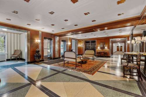 S Bed The Royal York Apartments 532