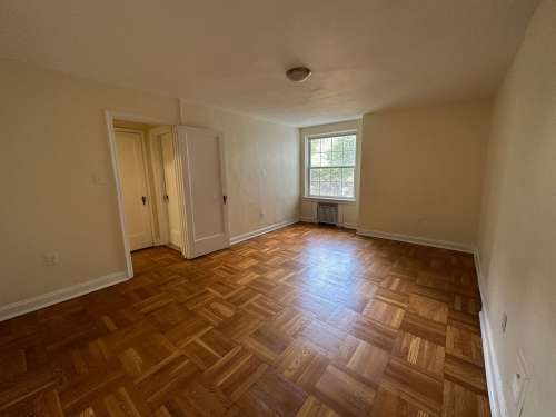 S Bed The Royal York Apartments 824