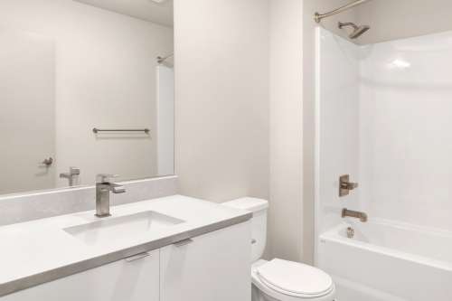 S Bed Luxurious Studios with Rooftop Deck and Secured Entry! 98