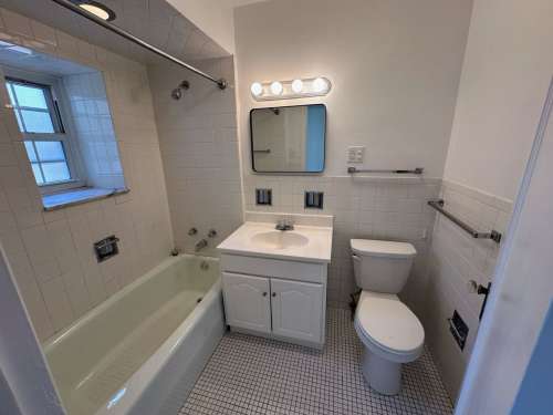 S Bed The Royal York Apartments 861