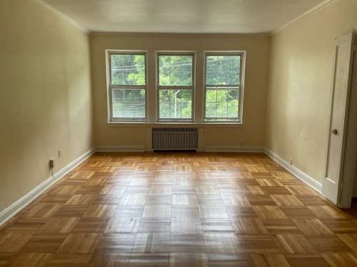 S Bed The Royal York Apartments 650