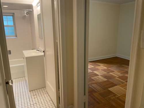 S Bed The Royal York Apartments 777