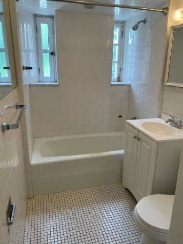 S Bed The Royal York Apartments 658