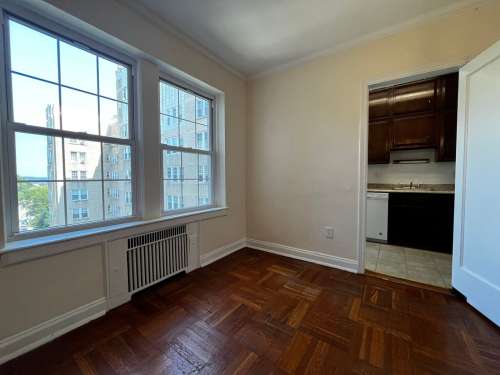 S Bed The Royal York Apartments 952