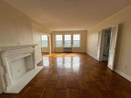 S Bed The Royal York Apartments 531