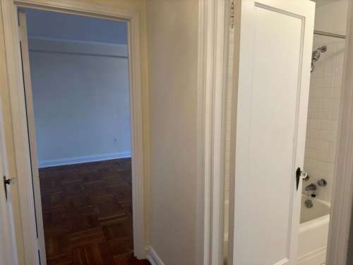 S Bed The Royal York Apartments 367