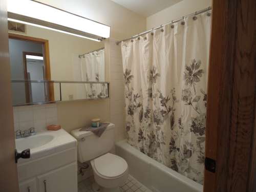 S Bed Carriage Court 4