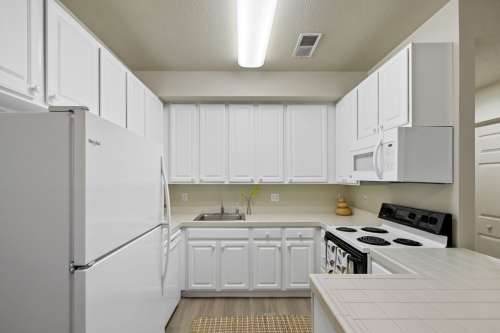 S Bed Saratoga West Apartments 21