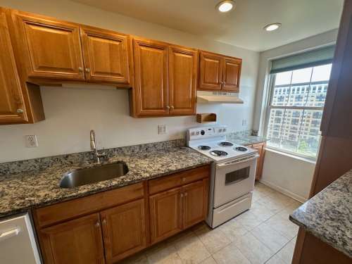 S Bed The Royal York Apartments 432