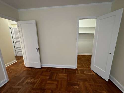 S Bed The Royal York Apartments 502