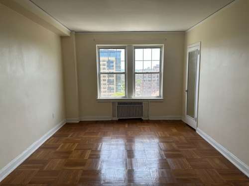 S Bed The Royal York Apartments 444