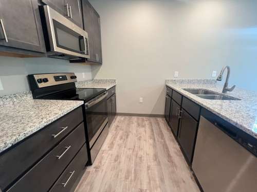 S Bed Clover Commons 526