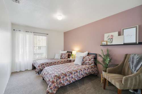 S Bed Arlington Farm Apartments 12