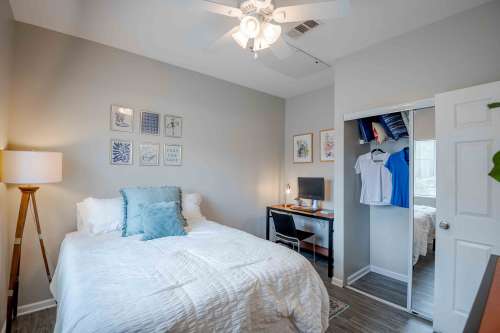 S Bed The Outpost 10