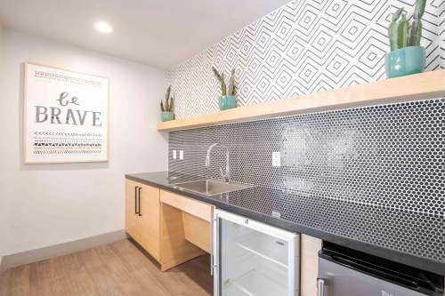 S Bed The Outpost 20