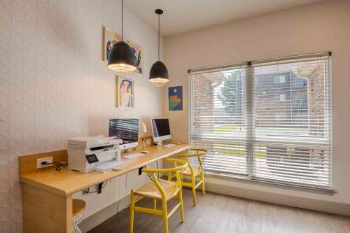 S Bed The Outpost 17