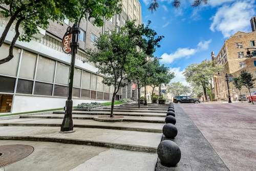 S Bed Towers on State 23