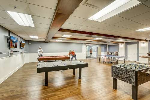 S Bed Towers on State 16