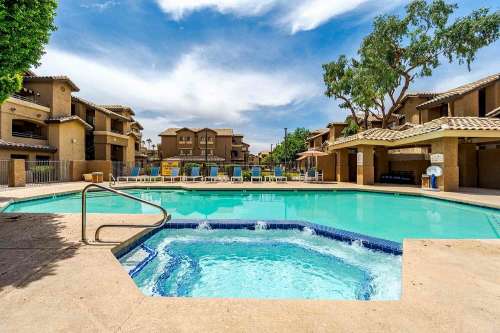 S Bed Yugo Tempe Villas 36