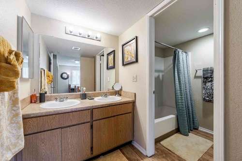 S Bed Yugo Tempe Villas 47