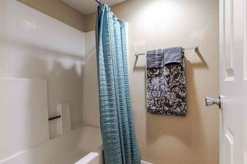 S Bed Yugo Tempe Villas 48