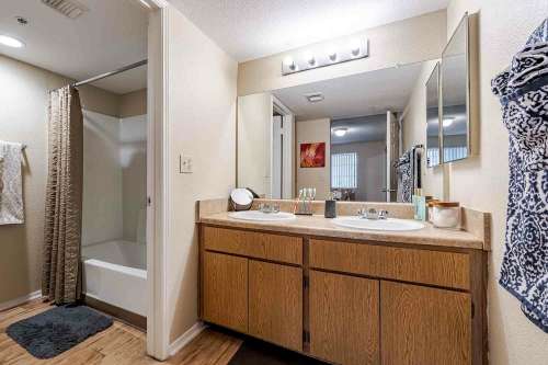 S Bed Yugo Tempe Villas 24