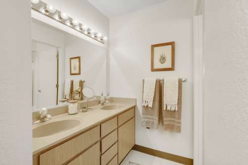 S Bed Arlington Farm Apartments 2