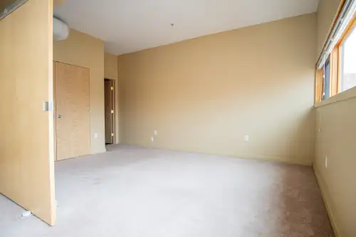 S Bed Cayuga Place 9