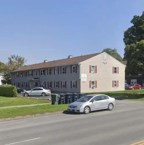 2026-03/SUNY-PLATTSBURGH-Apartment-Building-17144284.webp