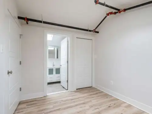 S Bed 1837 N Gratz Street 21