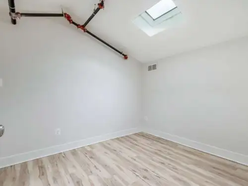 S Bed 1837 N Gratz Street 26