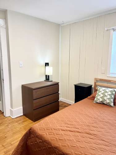 S Bed 1009 Madison Street 67