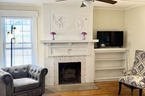 S Bed 1009 Madison Street 66