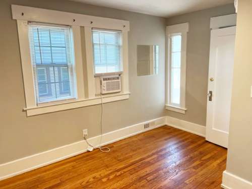 S Bed 1009 Madison Street 65