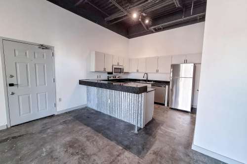 S Bed 19Eleven Apartments 14