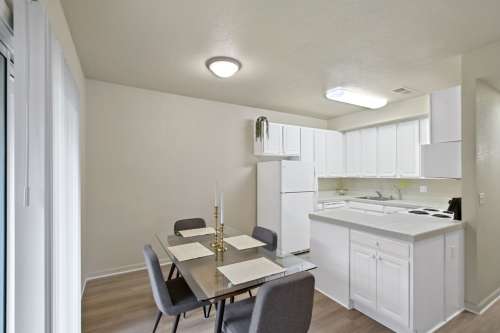 S Bed Saratoga West Apartments 28