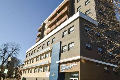 S Bed Humbucker Apartments 132