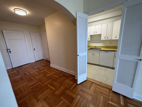 S Bed The Royal York Apartments 1008