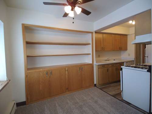 S Bed Carriage Court 22