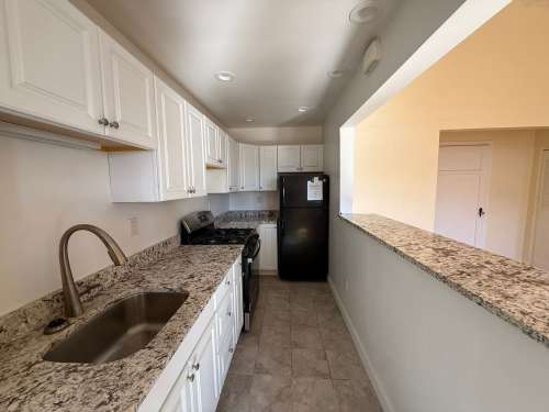 S Bed The Royal York Apartments 1108